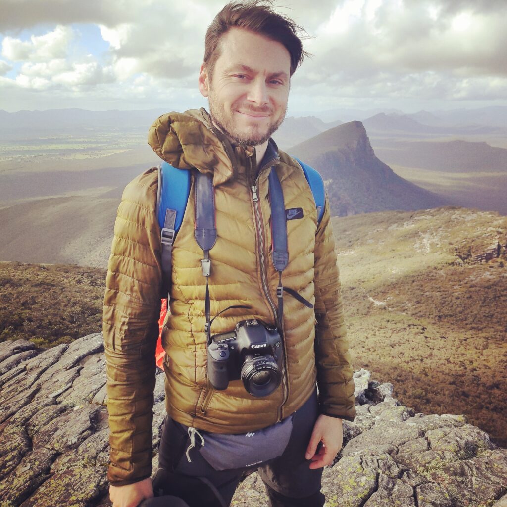 Lead 3D Artist, CG Supervisor, Photographer, Film maker, CG lighting